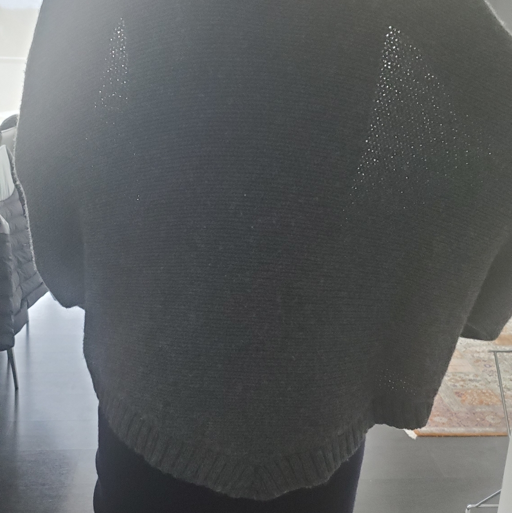 Timeless Winter Sweater - Picture 2 of 3